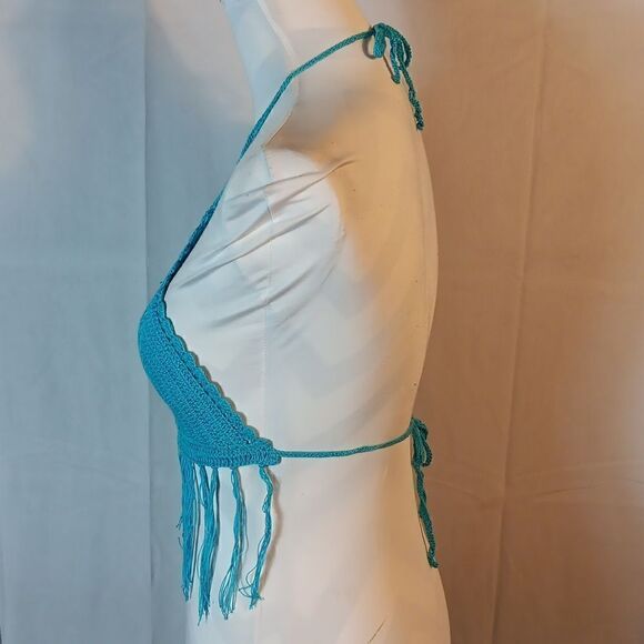 Bohemian Crocheted Cropped Top - Picture 3 of 5
